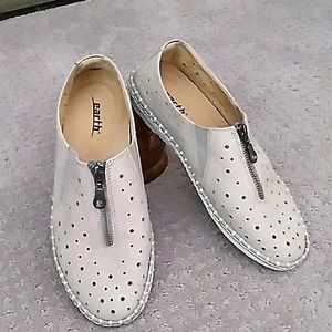 Earth Callisto Tan Nubuck leather shoes - Size 8